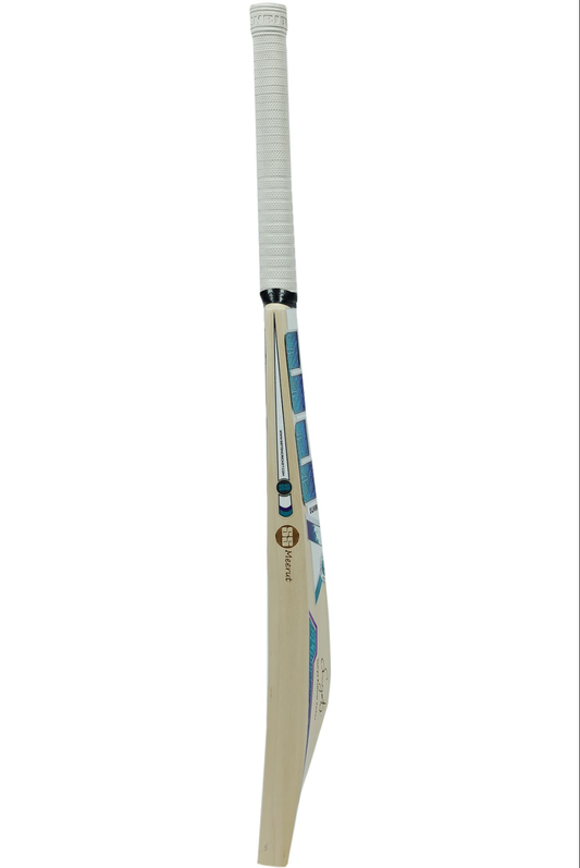 SS SKY THUNDER ENGLISH WILLOW CRICKET BAT , all sizes avl. ,, rate displayed is of SH size