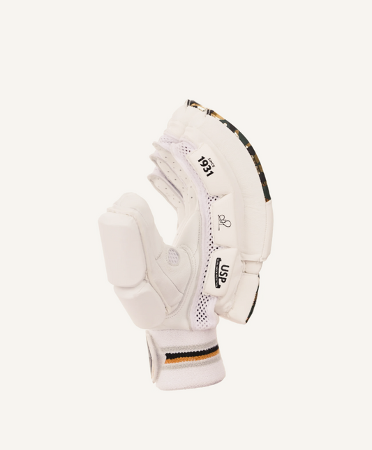 SG HP 33 BATTING GLOVES